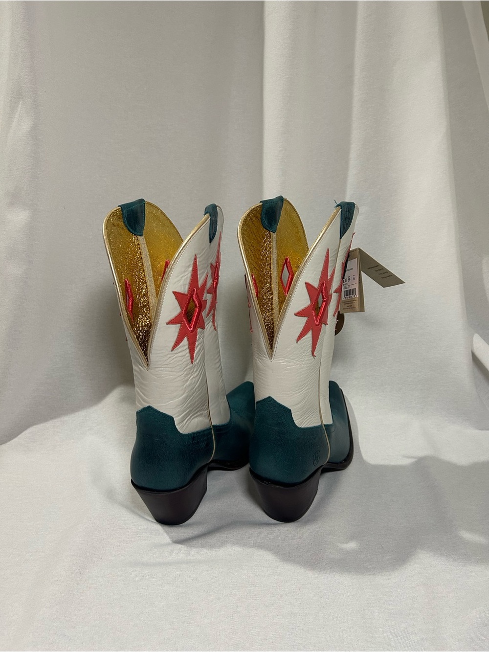 NWT Ariat Starlight Turquoise/Pearly White Western Boots - Picture 2 of 5